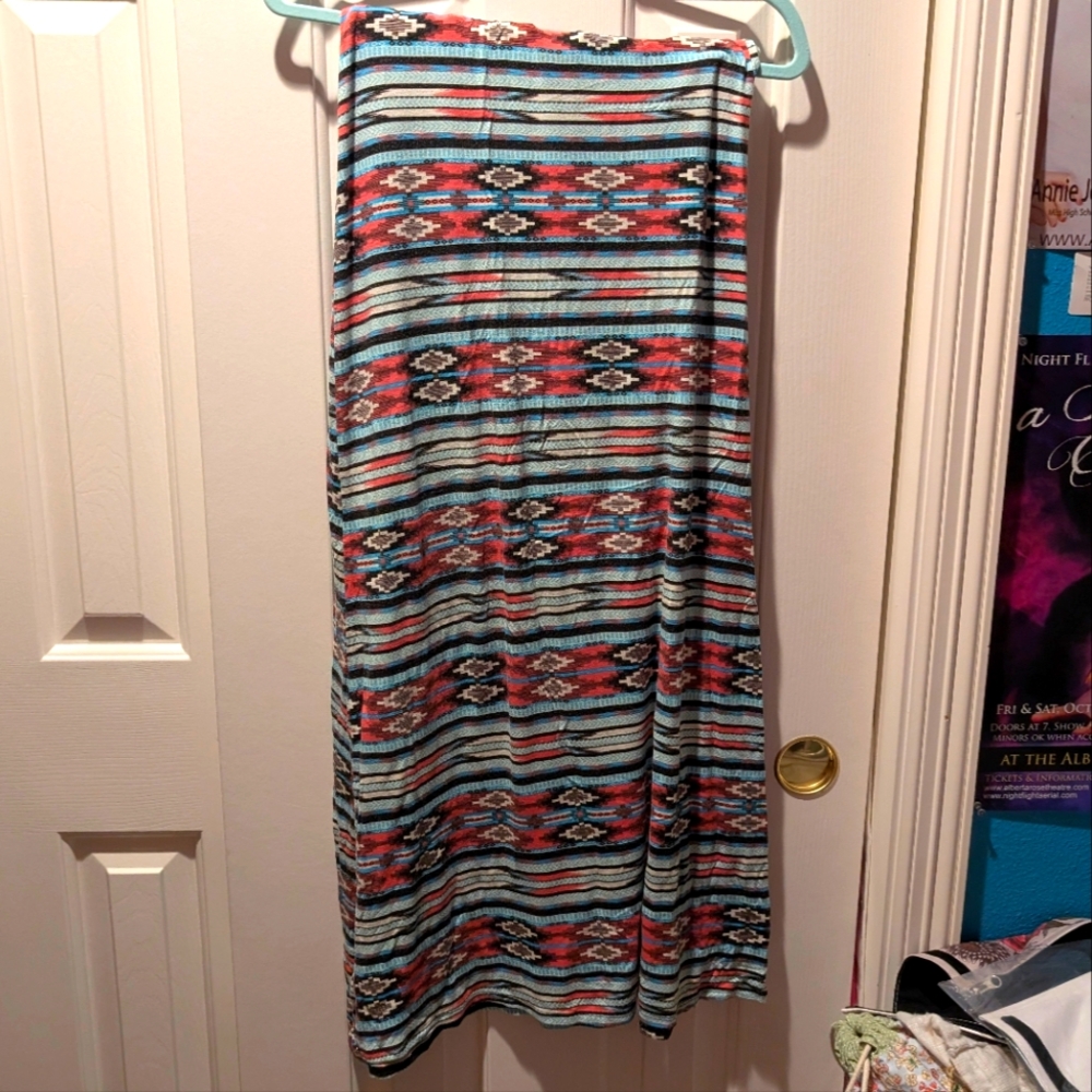 Nollie Vibrant Patterned A-Line Skirt